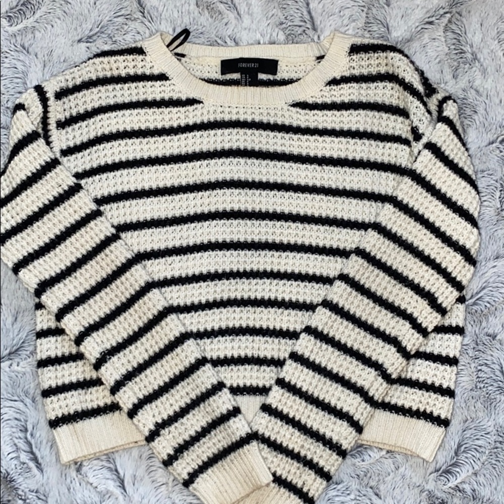 Knit sweater